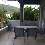 Grey House 아파트 *